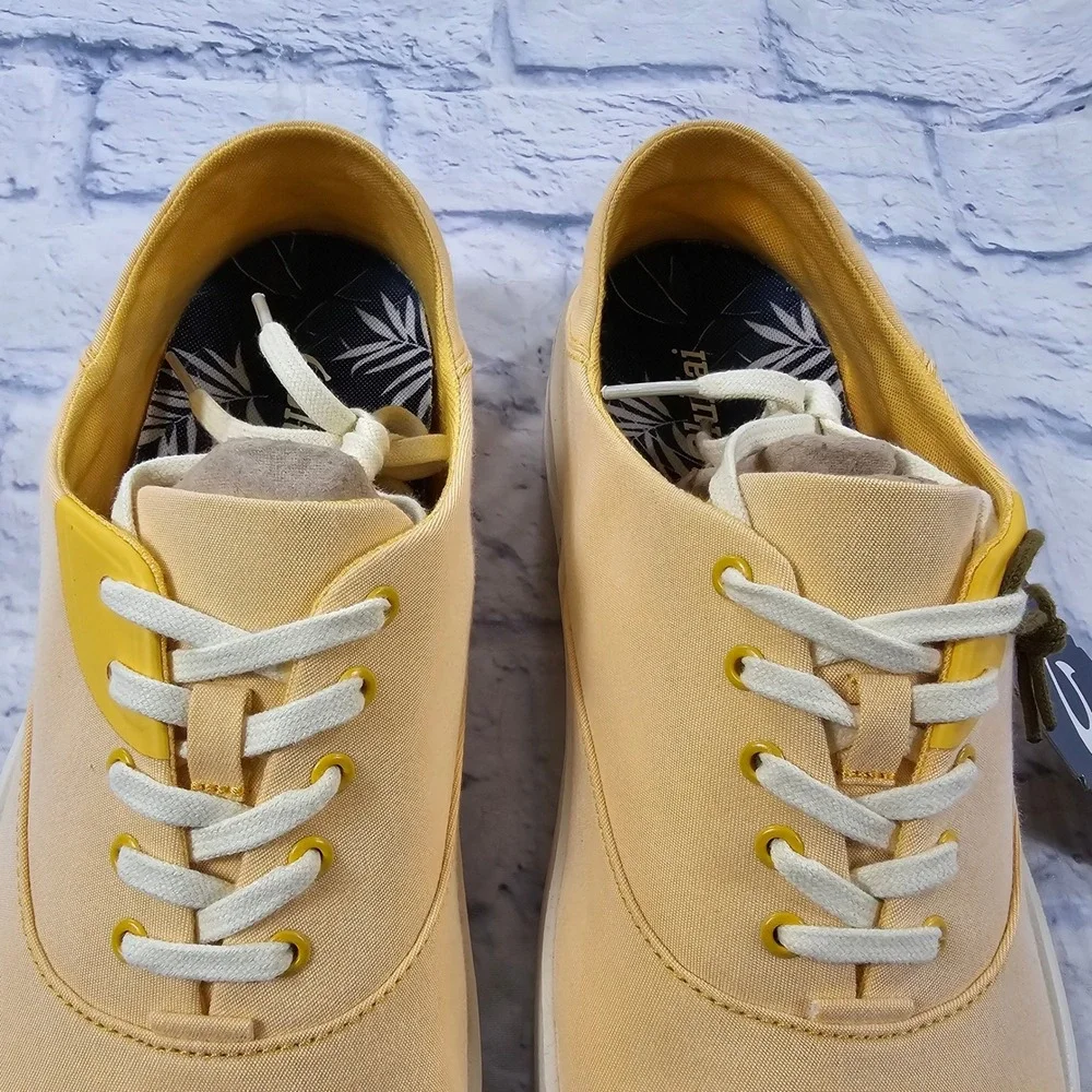 OluKai Tradewind Canvas Sneakers Mens 10 Yellow Island Breathable Lace Up Shoes